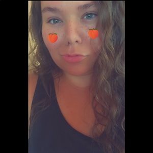 Meet your Posher, Briana